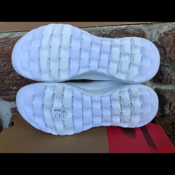 🆕 RARE Brand new Skechers women got walk sneakers - Picture 6 of 16